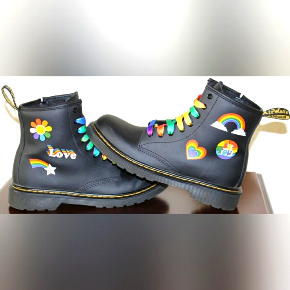 New Authentic Dr. Doc Martens Rainbow Leather Pride Leather Boots Women Size 5